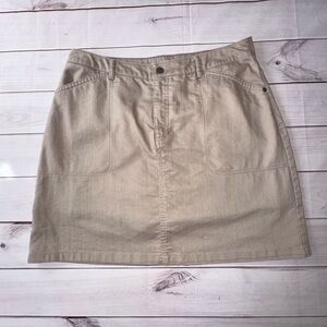 Croft & Barrow Beige Skort Size 12 Work School Church Casual Stretch
